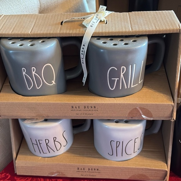 Rae Dunn BBQ Shakers - Picture 1 of 1
